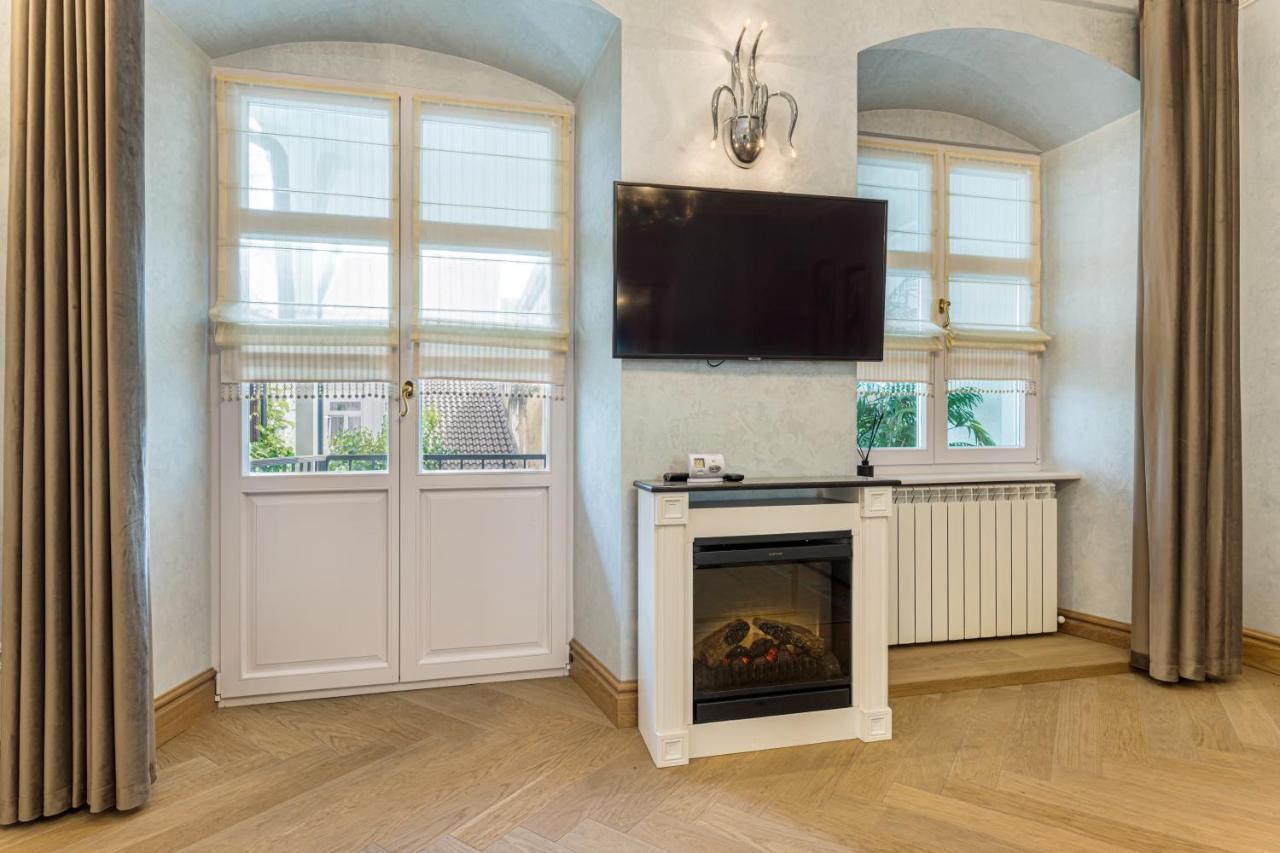 Krone Apartment Brašov Exteriér fotografie